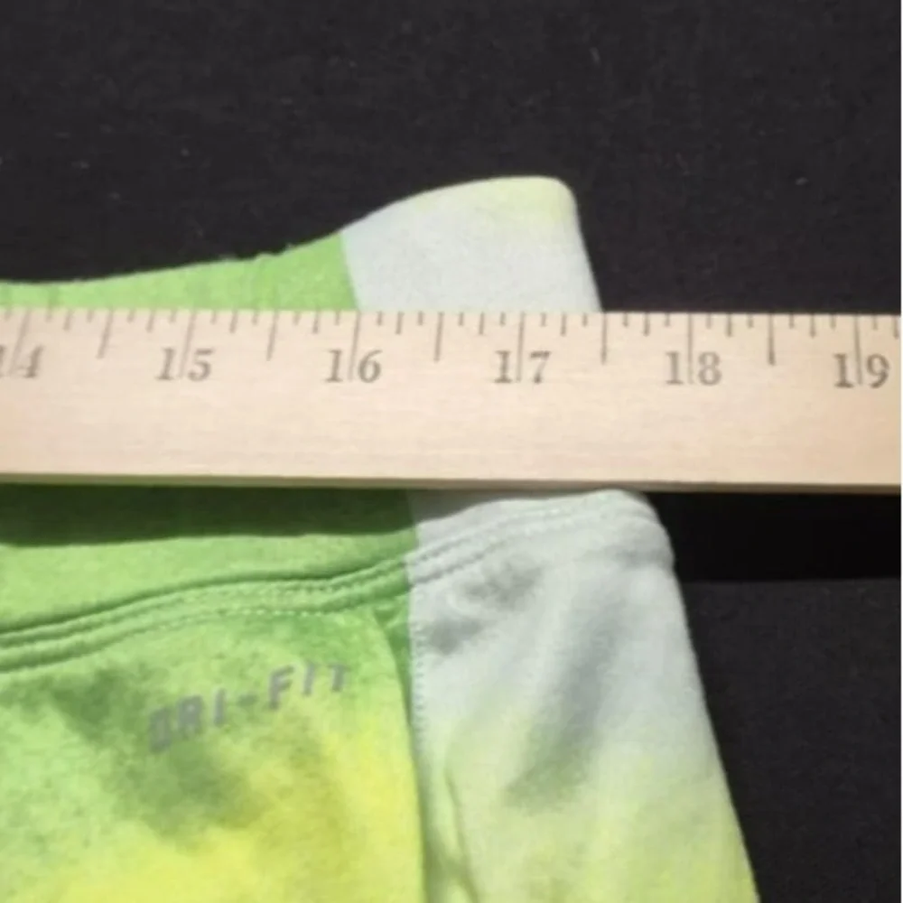 Nike Dri-Fit women's green/yellow/white tennis/golf skirt short under sz XL‎